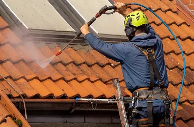 Démoussage et hydrofuge de toiture à Aubéguimont